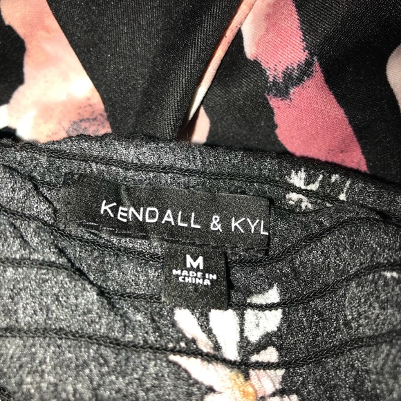 Top - Picture 3 of 3